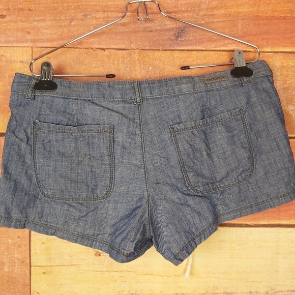 🍄3/50$🍄 Element chambray light denim shorts size 28 - Picture 4 of 6